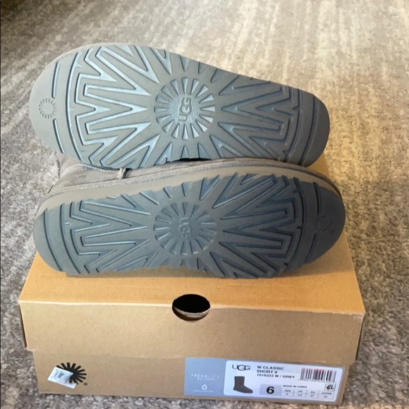 UGG Classic Short II Boot - Grey - Picture 7 of 7